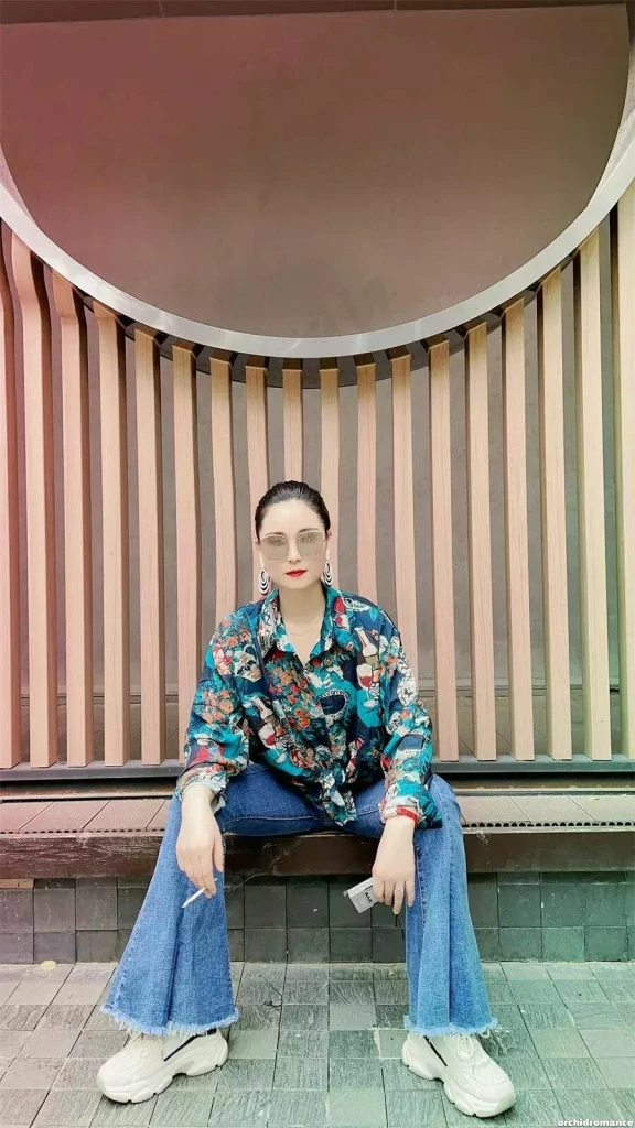 Fanlv Profile image 2