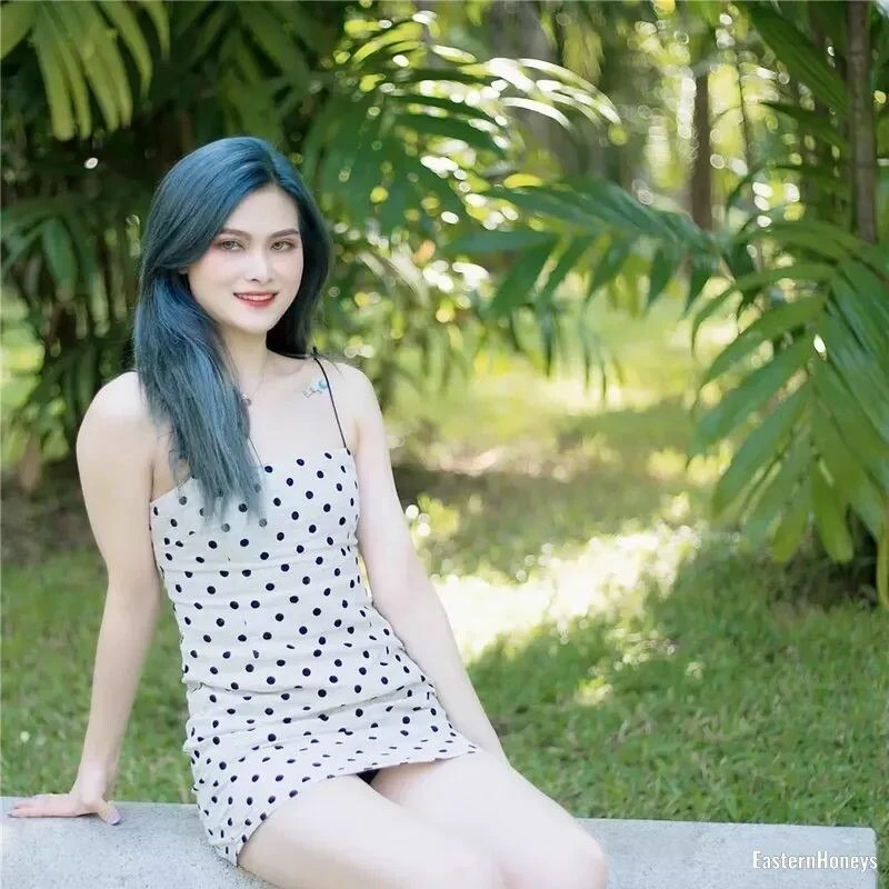 Xinying Profile image 1