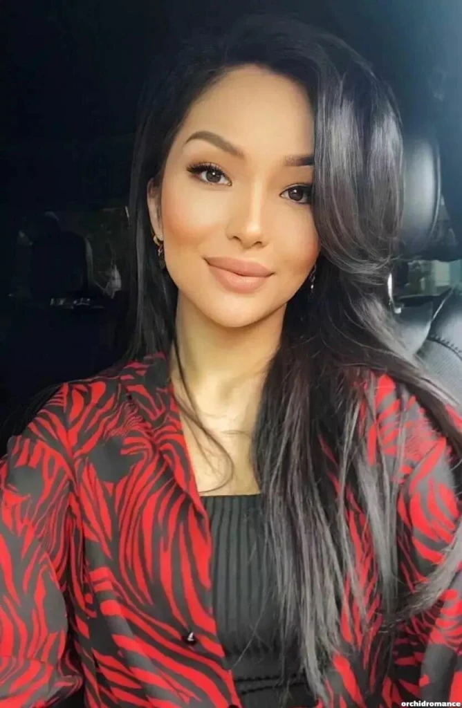Arina Profile image 2