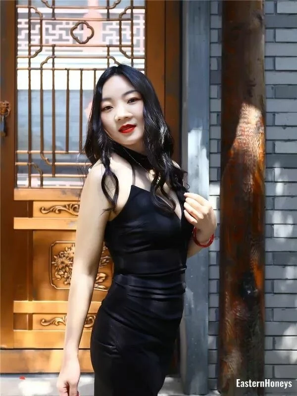 Jie Profile image 1