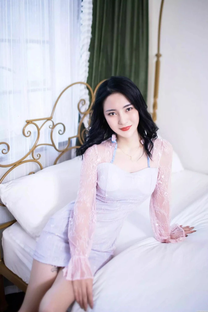 Hui Profile image 4
