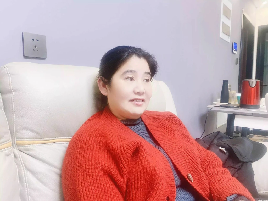 Lihua Profile image 2