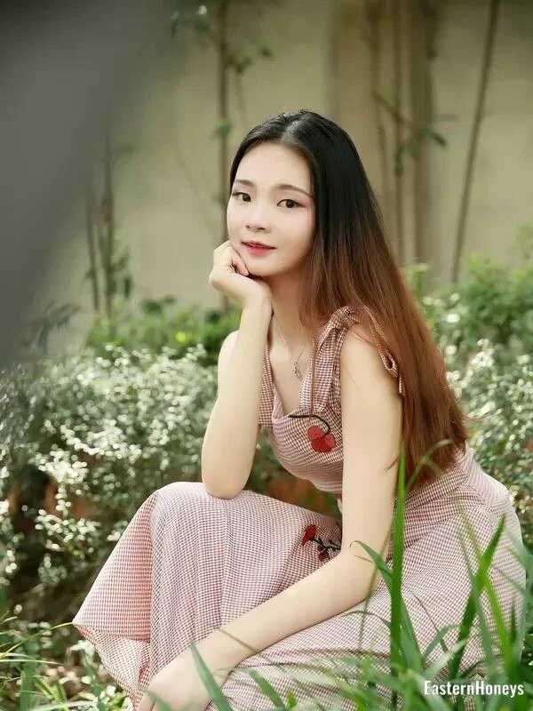 Nancy Profile image 2