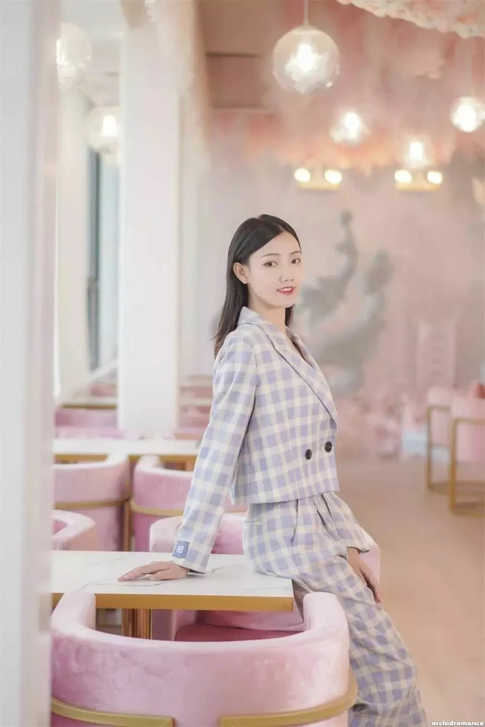 Jingyi Profile image 1