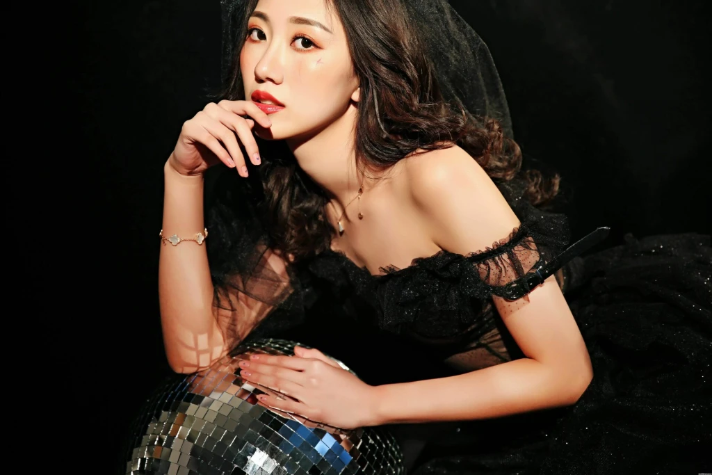 Lris Profile image 1
