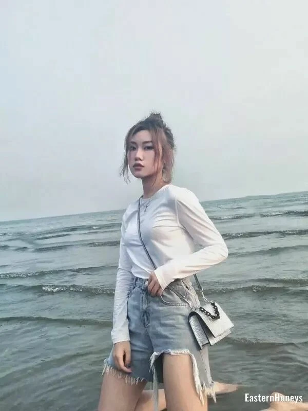 Qin Profile image 2
